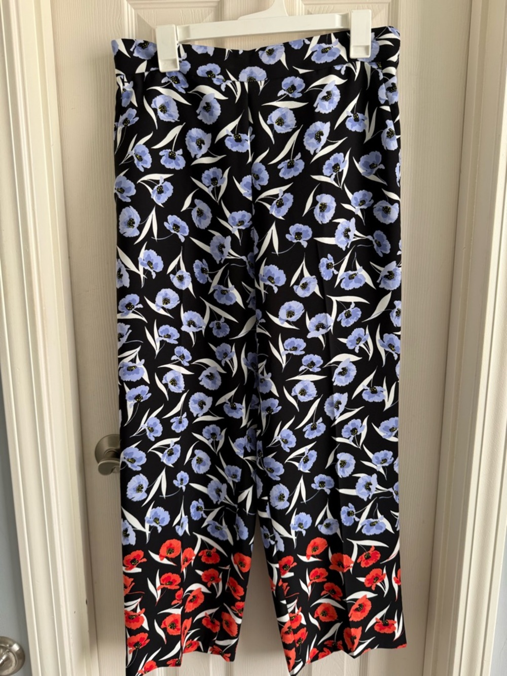 Ann Taylor floral pants, 10 petite